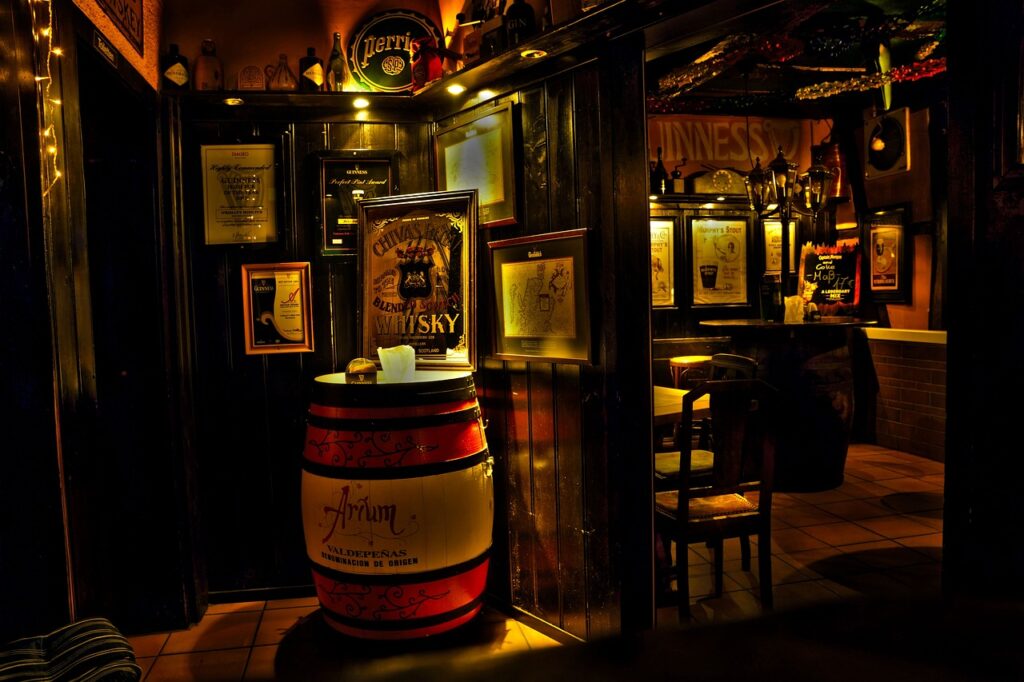 pub, guinness, ireland-2271549.jpg
